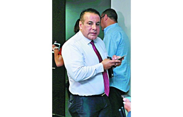 Luis Martínez fue detenido por fingir ser médico.