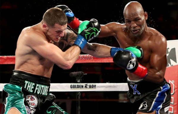 El veterano Bernard Hopkins fue noqueado por Joe Smith Jr.