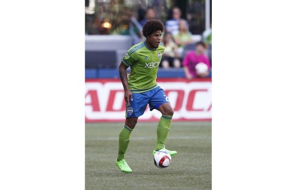 Román Torres.