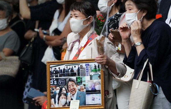 Shinzo Abe estuvo encargado de supervisar la recuperación de Japón tras el terremoto y tsunami en 2011.