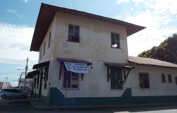 El edificio podría ser reparado para ser utilizado como casa de la cultura.