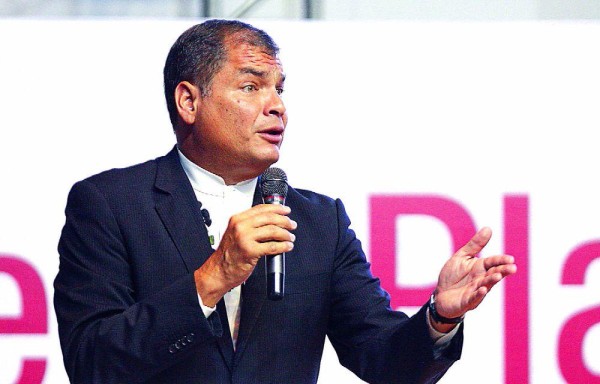 Correa: Interpol no actuará contra mí