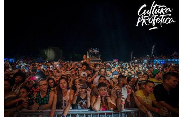 Miles de panameños llegaron al Figali.