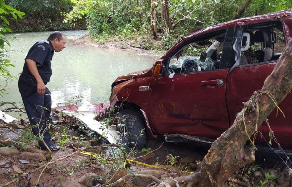 El ‘pick-up' Tundra quedó inservible.