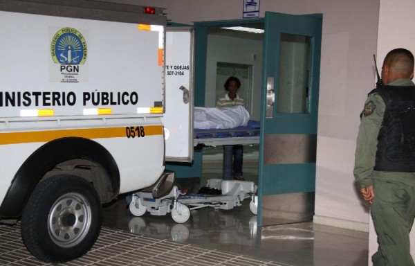 Castro recibió un tiro en la cabeza y fue trasladado al hospital San Miguel Arcángel, donde murió.