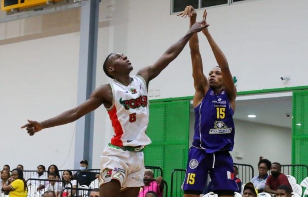 Los chiricanos mandan.