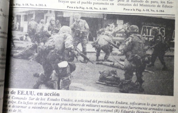 Soldados del Comando Sur capturan a los alzados contra Endara.