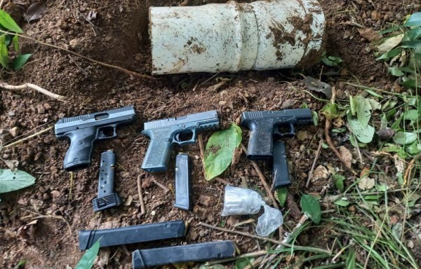114 armas de fuego y más de 241 paquetes de droga han sido decomisadas este mes