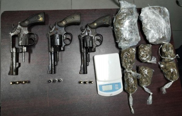 Parte de las mercancías incautadas