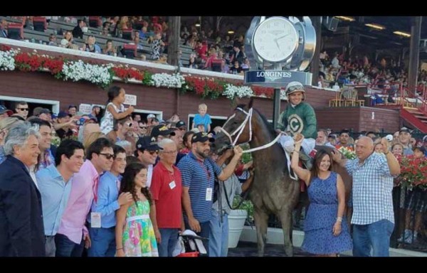 Luis Sáez dominó con ‘Paola Queen' el Test Stakes con bolsa de 500 mil dólares.