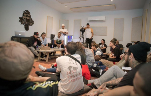 Unos 30 panameños participaron de la charla dictada por Danger, desde México.