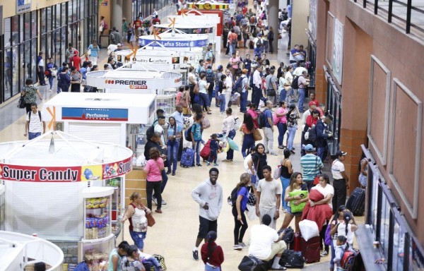 El flujo de viajeros hacia el interior del país aumentaría este sábado en la Gran Terminal de Albrook.