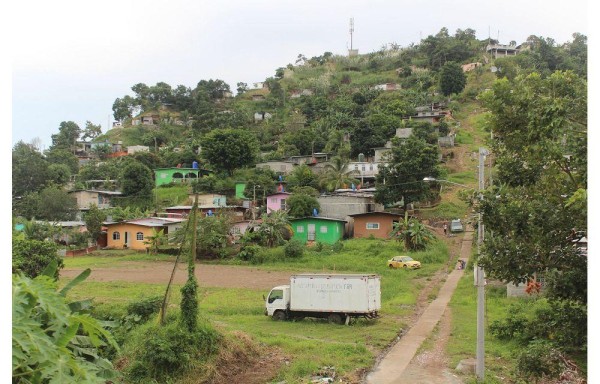 Miedo y silencio brota de los lugareños.