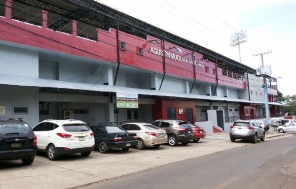 El estadio fue inaugurado el 23 de septiembre oficialmente.