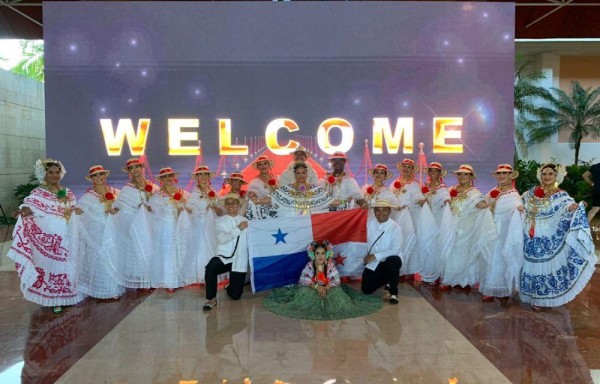 Panameños vuelven repletos de premios de Campeonato Internacional de Danzas