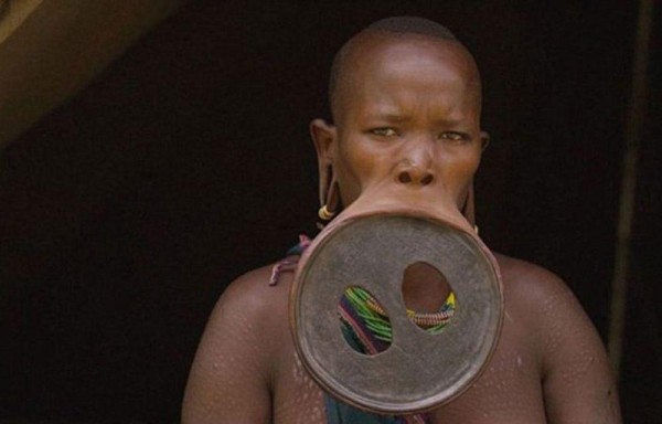 La mujer con los labios más grandes