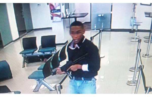 Podría ser Clifford Patterson.