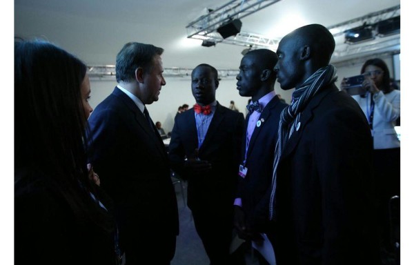 Varela, con participantes.