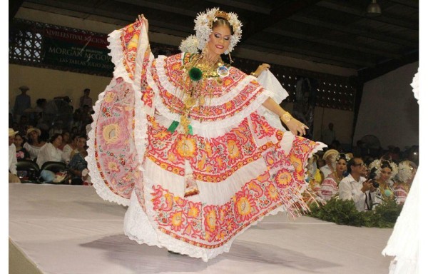 Obra de arte. La pollera es el vestido folklórico más original y hermoso del mundo.