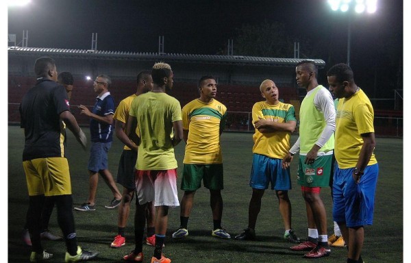 El equipo se prepara fuerte para la final.