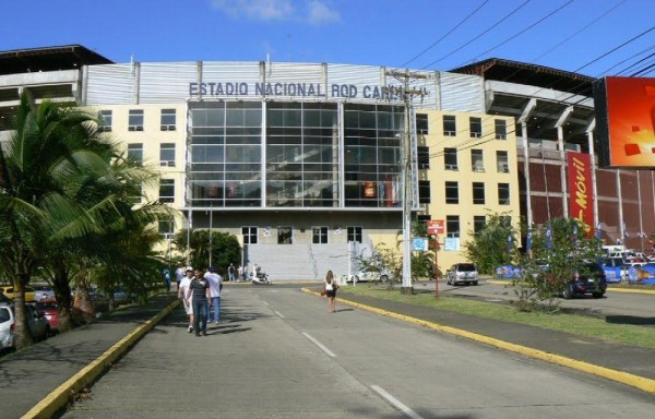 Estadio Rod Carew.