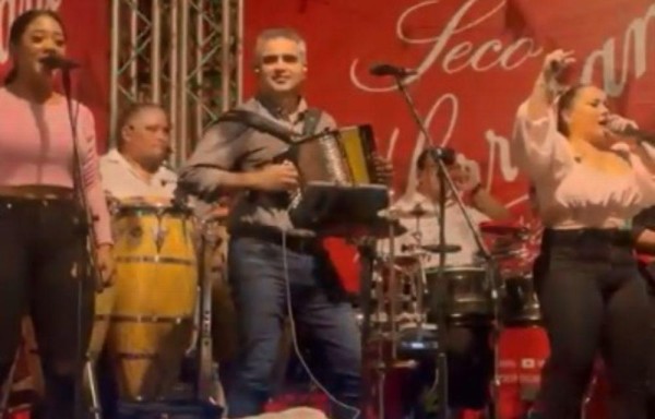 Jonathan Chávez, ‘tá pega'o con ‘Ella'