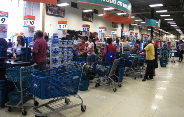 Uncurepa asegura que con el Control de Precio se puede ahorrar hasta $25 y no $52 como asegura el MICI.