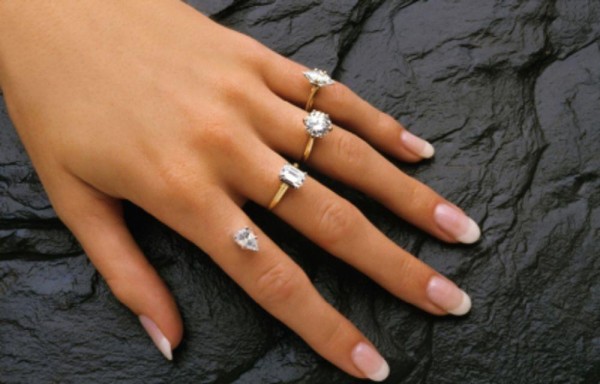 Cambian anillos por el ‘finger piercing'