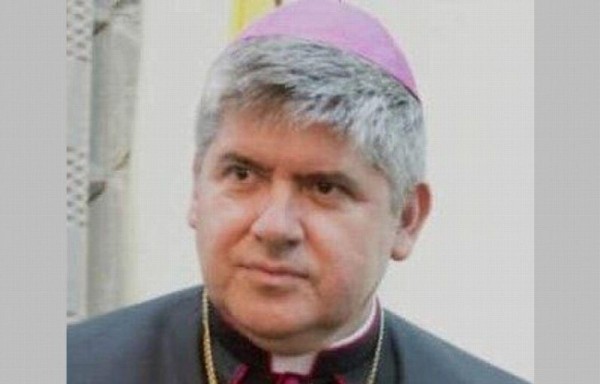 Fue ordenado sacerdote el 22 de mayo de 1994