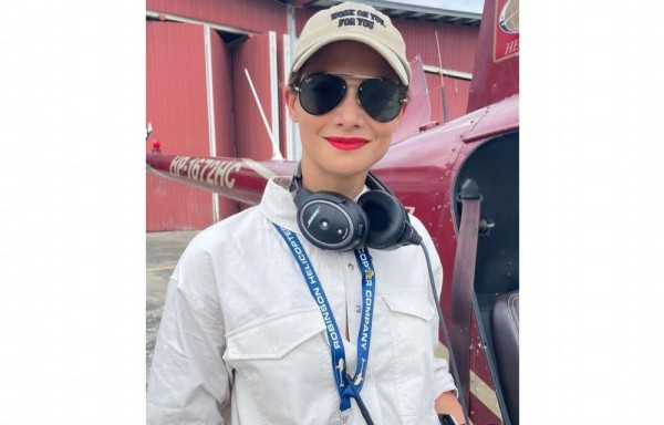 Carolina Dementiev sigue volando alto: se gradúa de piloto comercial