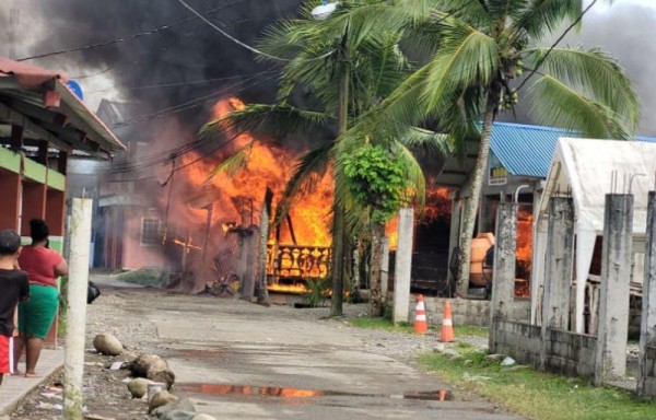 Residentes de la comunidad de Casco Viejo, aseguran que la joven en varias ocasiones intentó quitarse la vida.