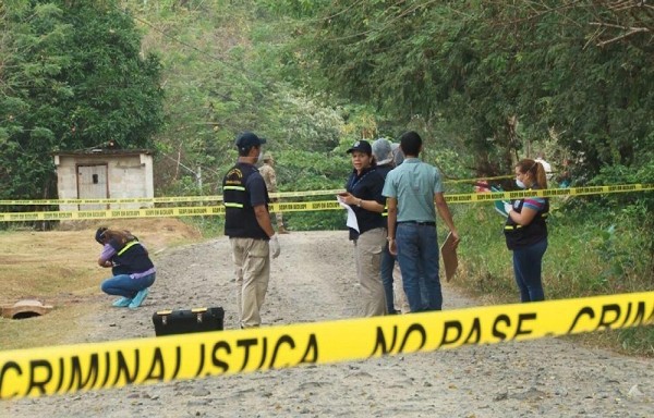 A las 4:00 de la madrugada se descubrió el cadáver.