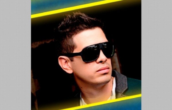 Flex está ‘Cerquita de mi' junto al mexicano ‘Ricky Rick'