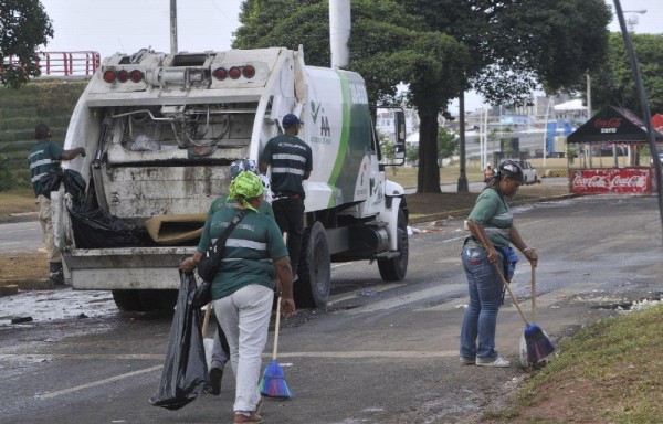 AAUD trabajará en saniamiento y clausura de vertederos, compras de flotas y tanques de basuras.