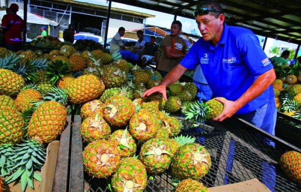 Los precios en el Mercado de Abasto varían según la temporada de cosecha de los productores.