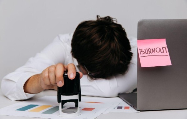 Este mal no se desarrolla de la noche a la mañana, se manifiesta a través de una serie de etapas.