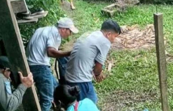 El día del crimen el asesino intentó matarse, pero los lugareños lo agarraron y lo amarraron