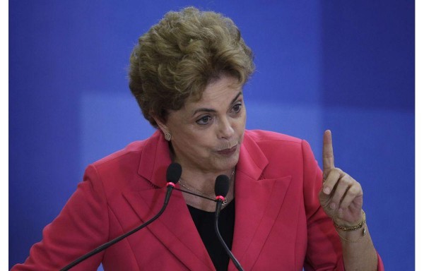 MANDATARIA | DILMA ROUSSEFF | ‘Brasil hoy precisa de un gran pacto. Brasil ya superó momentos difíciles haciendo pactos, pero ningún pacto o entendimiento prosperará si no tiene como premisa el respeto a la legalidad y a la democracia'.