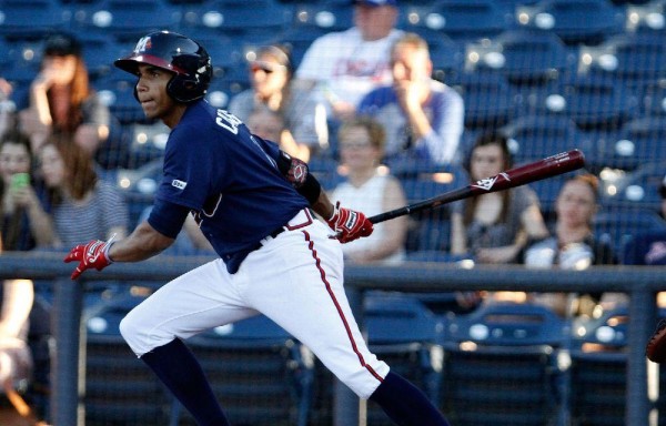 Johan Camargo de los Mississippi Braves.