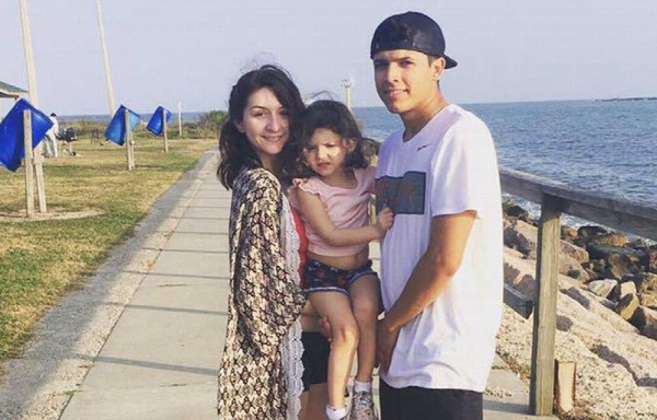 ‘Estábamos haciendo un video de YouTube y salió mal. ¡Por favor apúrense! ¡Dios mío, apúrense, por favor!'.