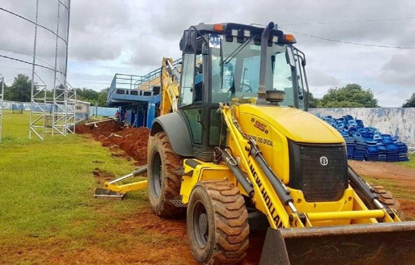 La obra debe estar lista para mediados de noviembre..