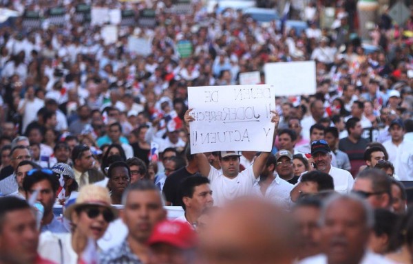 La marcha salió de la iglesia del Carmen, en la vía España y culminó en la Procuraduría.