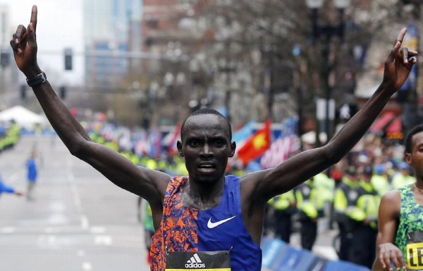 Lawrence y Randolph suspendidos