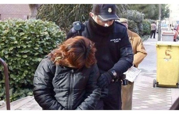 Le arrancó los huevos al marido porque no ayudó con oficios