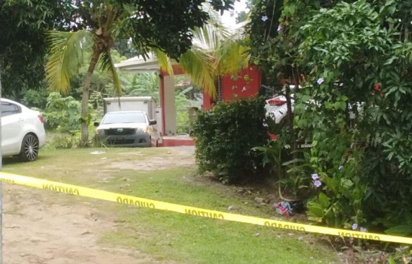 El crimen ocurrió en la piscina de una cabaña en San Carlos