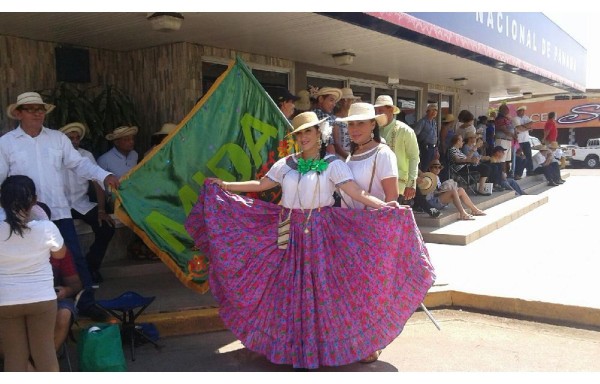 El Desfile de Las Mil Polleras en Las Tablas.