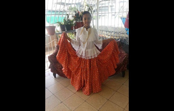 SALUDOS PARA CHRISTELLE, QUE DIOS DERRAME SOBRE TI BENDICIONES | Ayer cumplió 12 años la encantadora Christelle Sophia Araúz García. Ni la más preciosa de las joyas es más bonita que tú. Ni la niña más educada se porta mejor de lo que tú lo haces. Tenerte a nuestro lado es el mejor motivo para nuestra alegría. Que Dios te bendiga siempre con alegría y mucha salud. Son los deseos de tus padres, Larisa García y Richard Araúz, tu hermano y demás familiares.