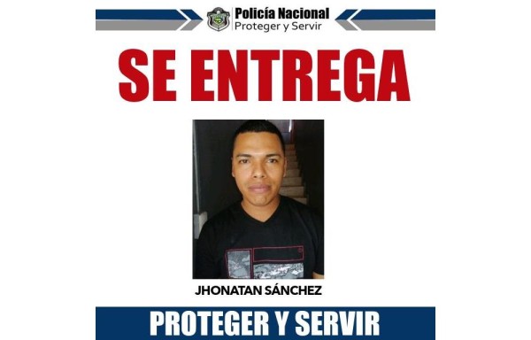 ¡Se entregó! Hombre que le cayó a golpes a unidad policial