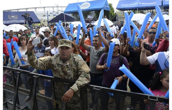 PN gana primer encuentro de orquestas