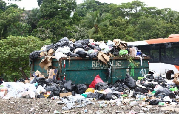 $22 millones deben los clientes comerciales a la AAUD